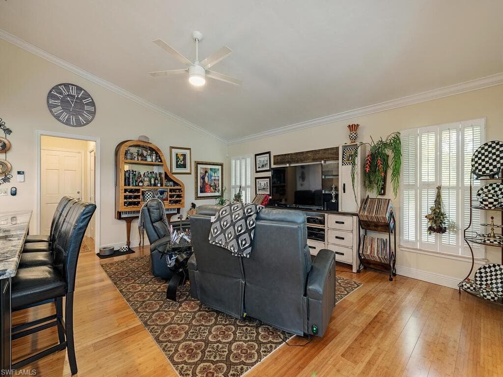 431 Forest Hills BLVD, NAPLES FL 34113-8