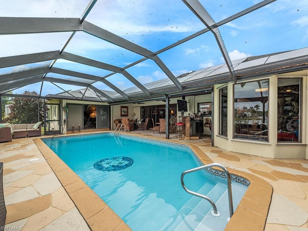 431 Forest Hills BLVD, NAPLES FL 34113-23