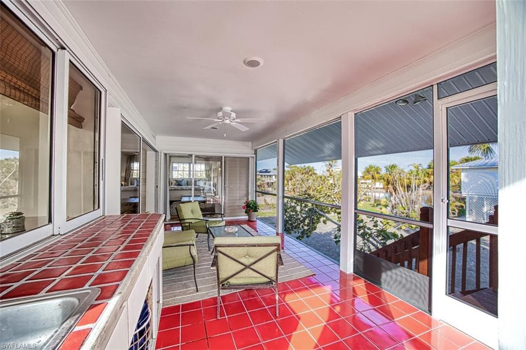 220 Palm Lake DR, SANIBEL FL 33957-26