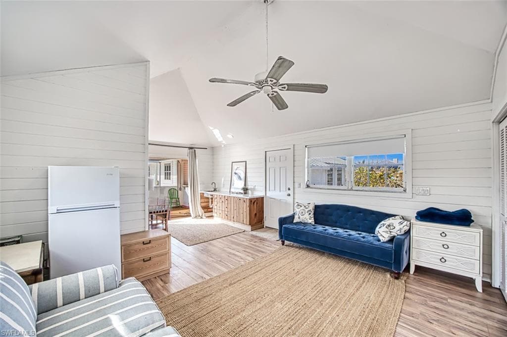 220 Palm Lake DR, SANIBEL FL 33957-29