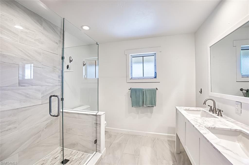 220 Palm Lake DR, SANIBEL FL 33957-17