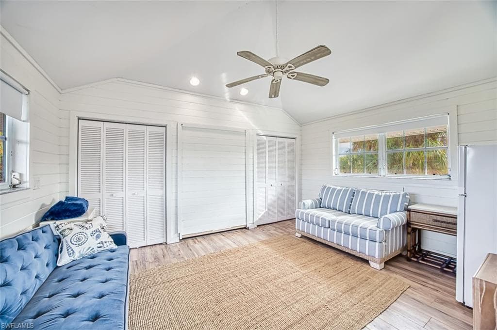 220 Palm Lake DR, SANIBEL FL 33957-30