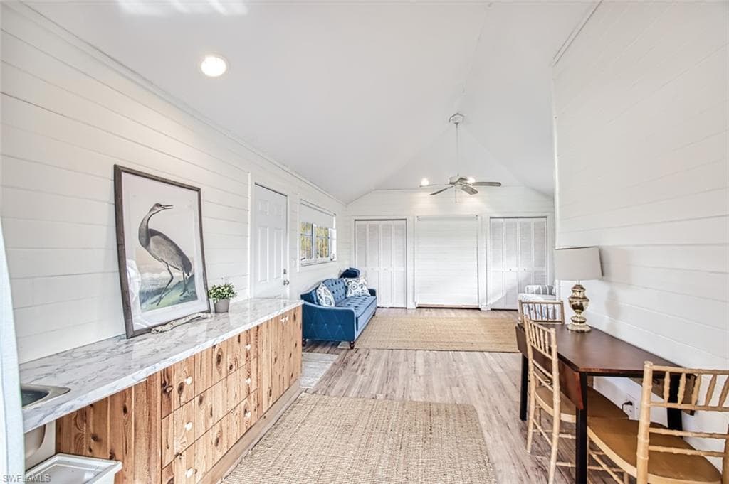 220 Palm Lake DR, SANIBEL FL 33957-28