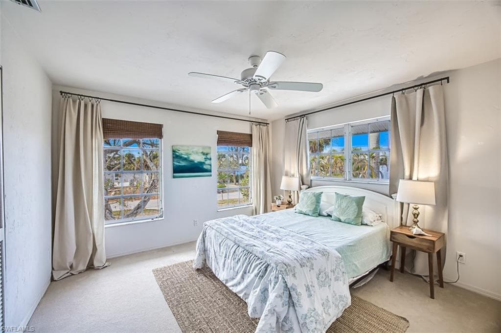 220 Palm Lake DR, SANIBEL FL 33957-20
