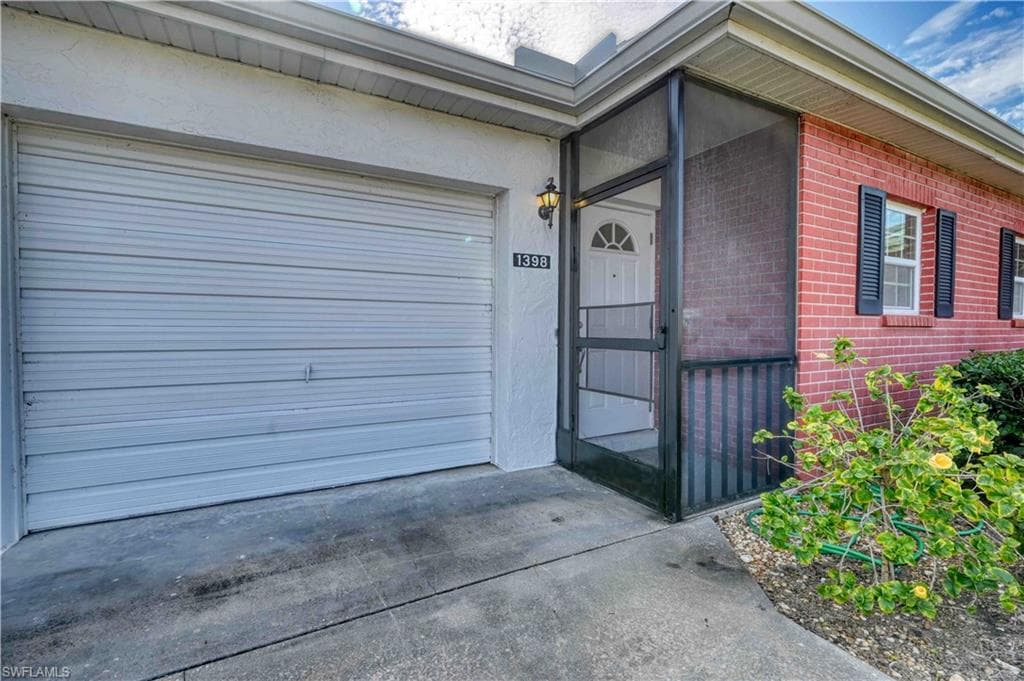 1398 Myerlee Country Club BLVD, FORT MYERS FL 33919-21