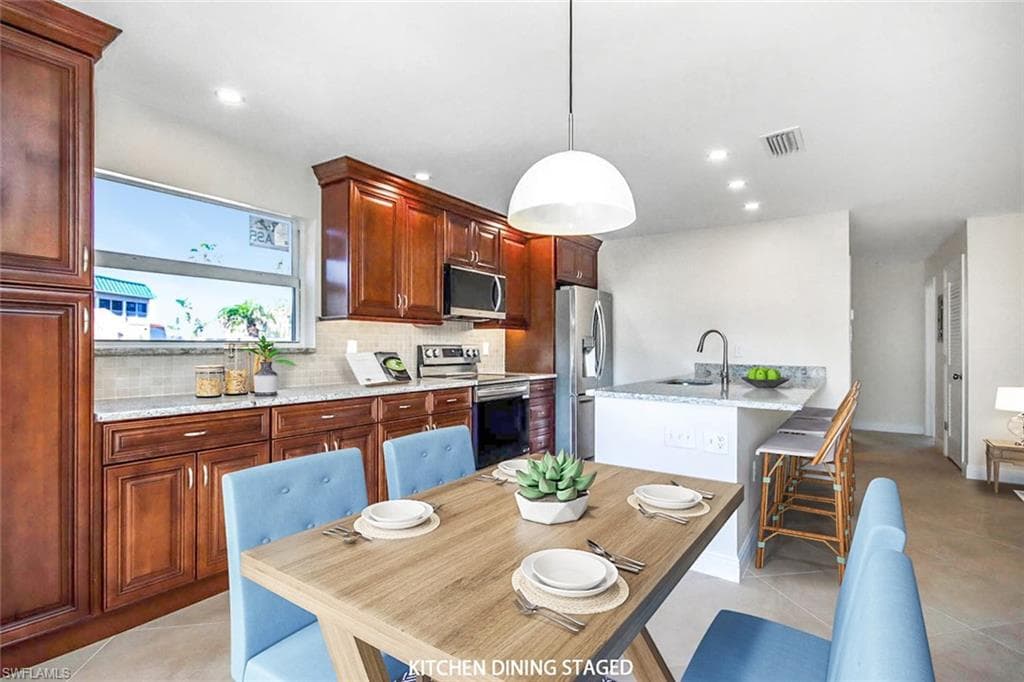 827 E Gulf DR # L1, SANIBEL FL 33957-2