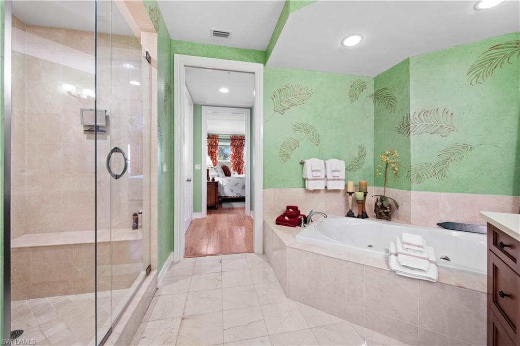 5657 Baltusrol CT # 2B, SANIBEL FL 33957-24