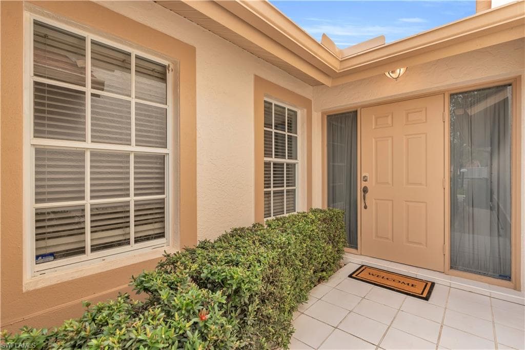 20090 Golden Panther DR # 4, ESTERO FL 33928-1