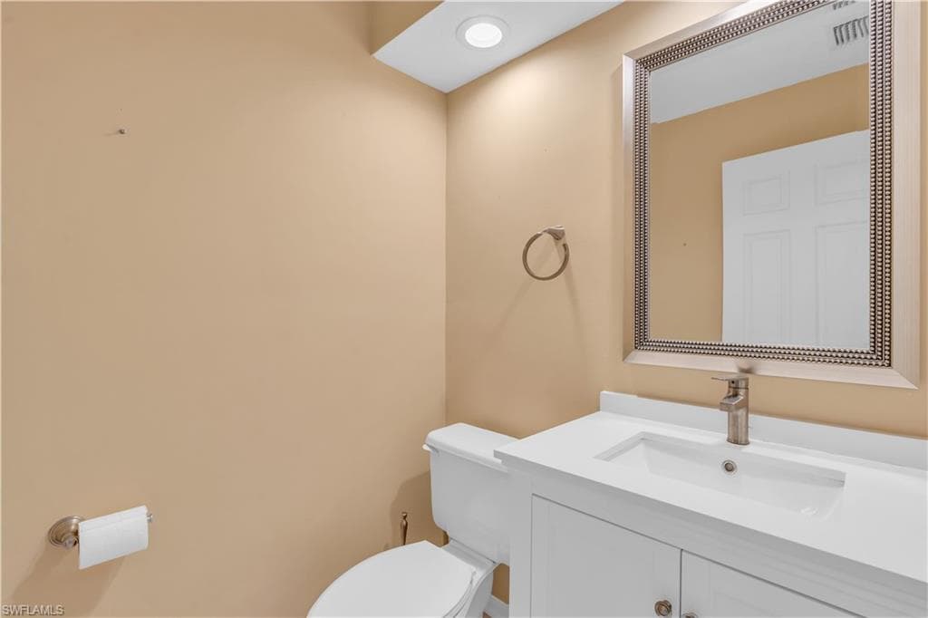 20090 Golden Panther DR # 4, ESTERO FL 33928-15