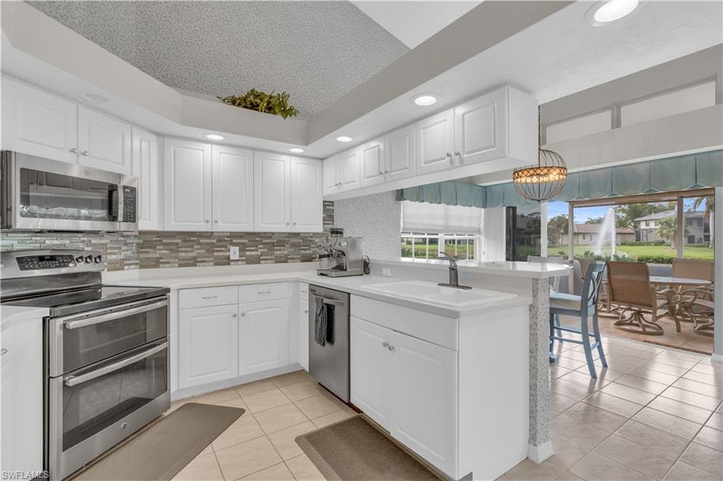 20090 Golden Panther DR # 4, ESTERO FL 33928-8