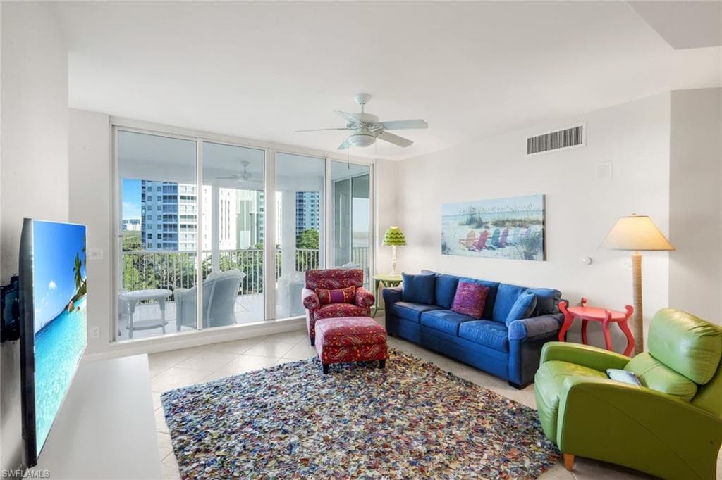 325 Dunes BLVD # 605, NAPLES FL 34110-12