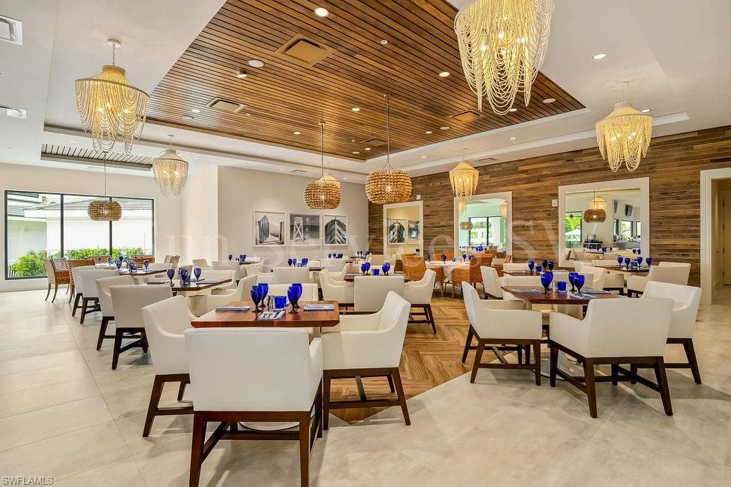 325 Dunes BLVD # 605, NAPLES FL 34110-35