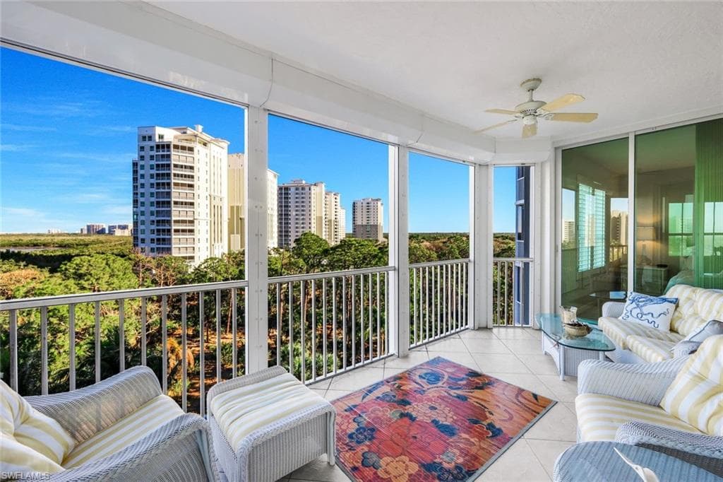 325 Dunes BLVD # 605, NAPLES FL 34110-7