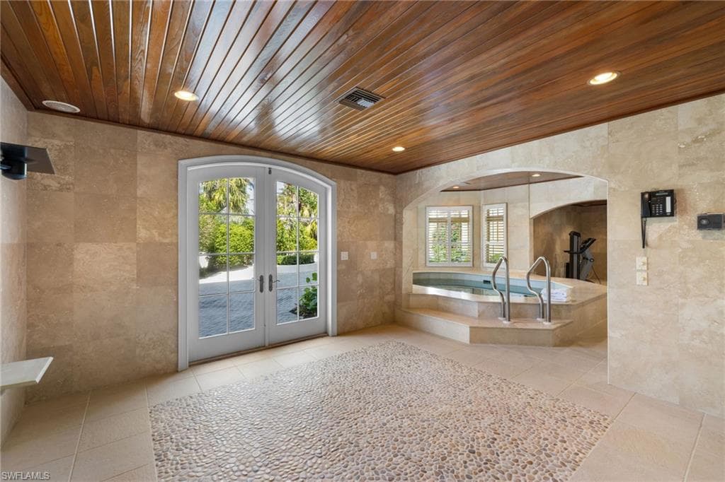 16475 Captiva DR, CAPTIVA FL 33924-32