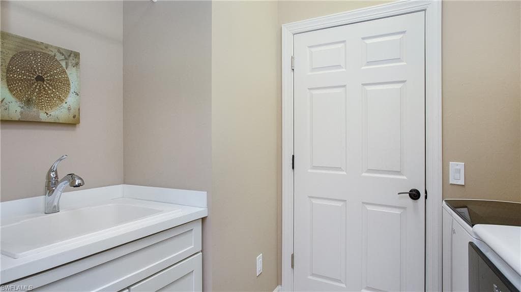 12045 Covent Garden CT # 2104, NAPLES FL 34120-22