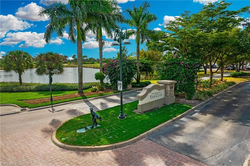 12045 Covent Garden CT # 2104, NAPLES FL 34120-45