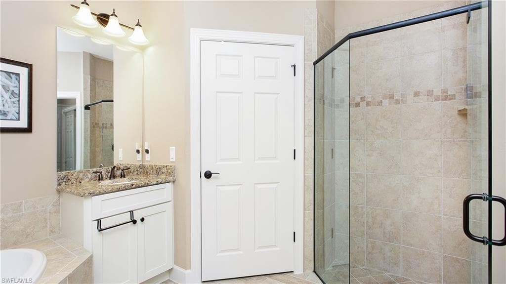 12045 Covent Garden CT # 2104, NAPLES FL 34120-13