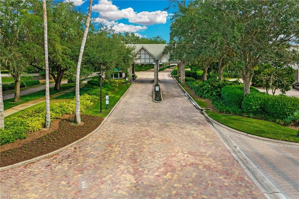 12045 Covent Garden CT # 2104, NAPLES FL 34120-40