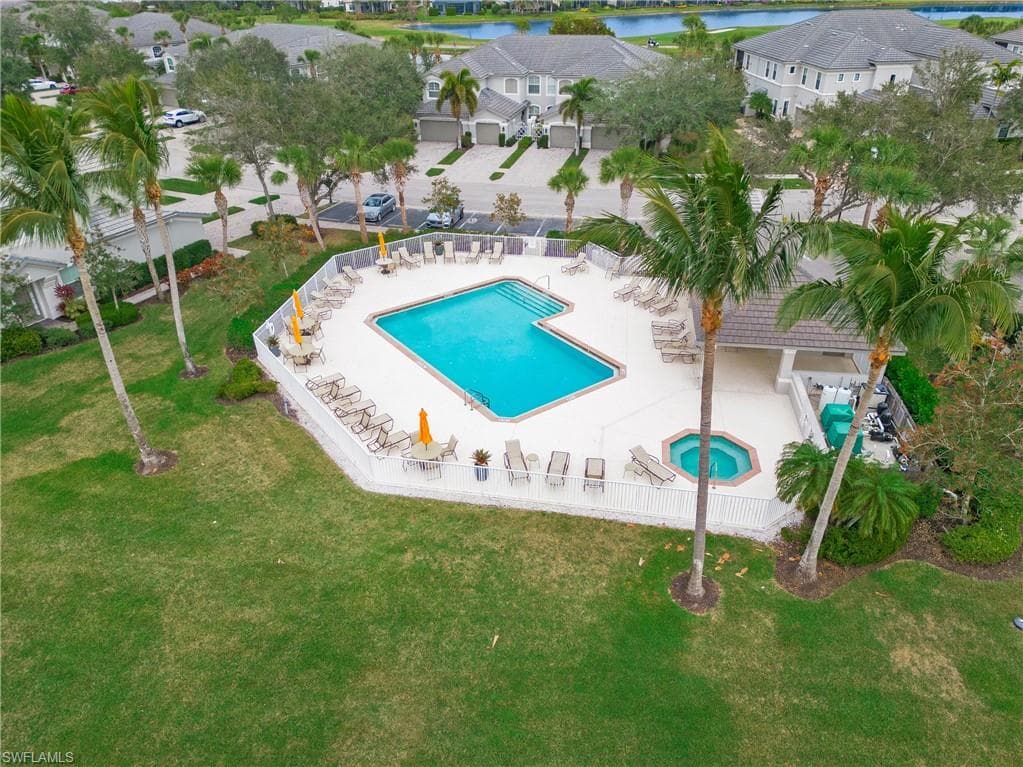 12045 Covent Garden CT # 2104, NAPLES FL 34120-36