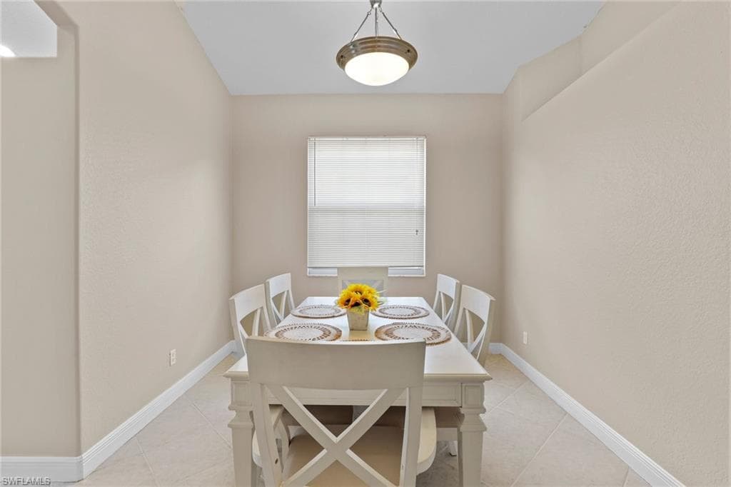 8039 Tauren CT, NAPLES FL 34119-8