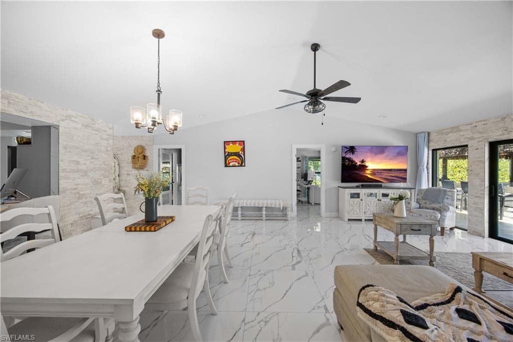 1890c Oakes BLVD, NAPLES FL 34119-10