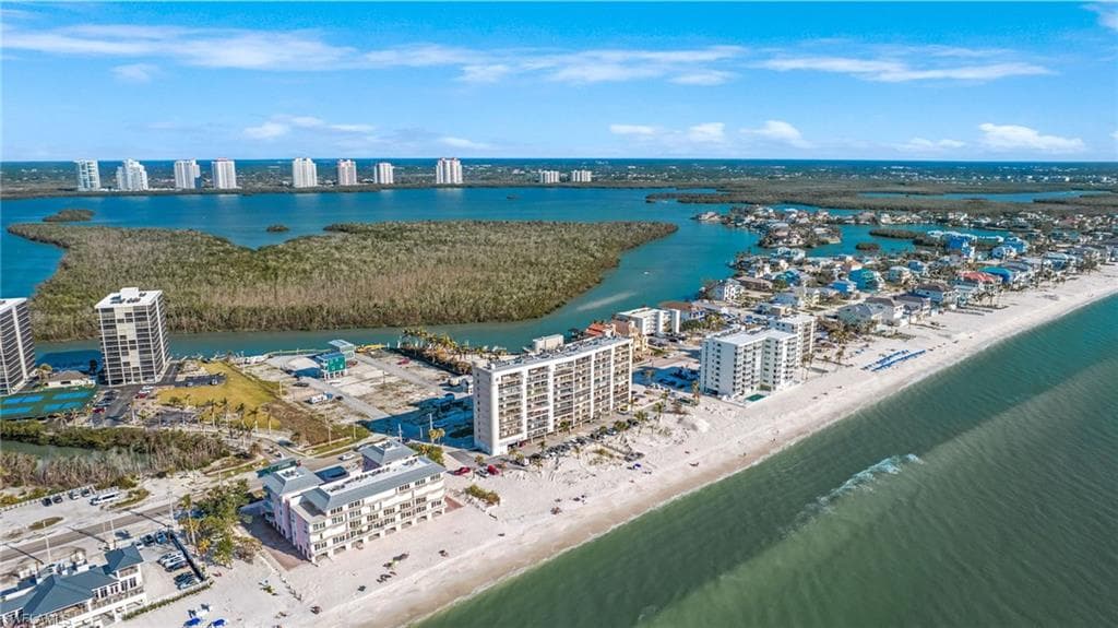 26300 Hickory BLVD # 903, BONITA SPRINGS FL 34134-21