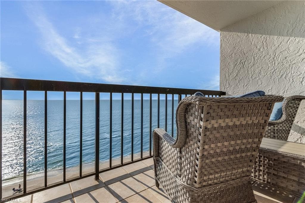 26300 Hickory BLVD # 903, BONITA SPRINGS FL 34134-9
