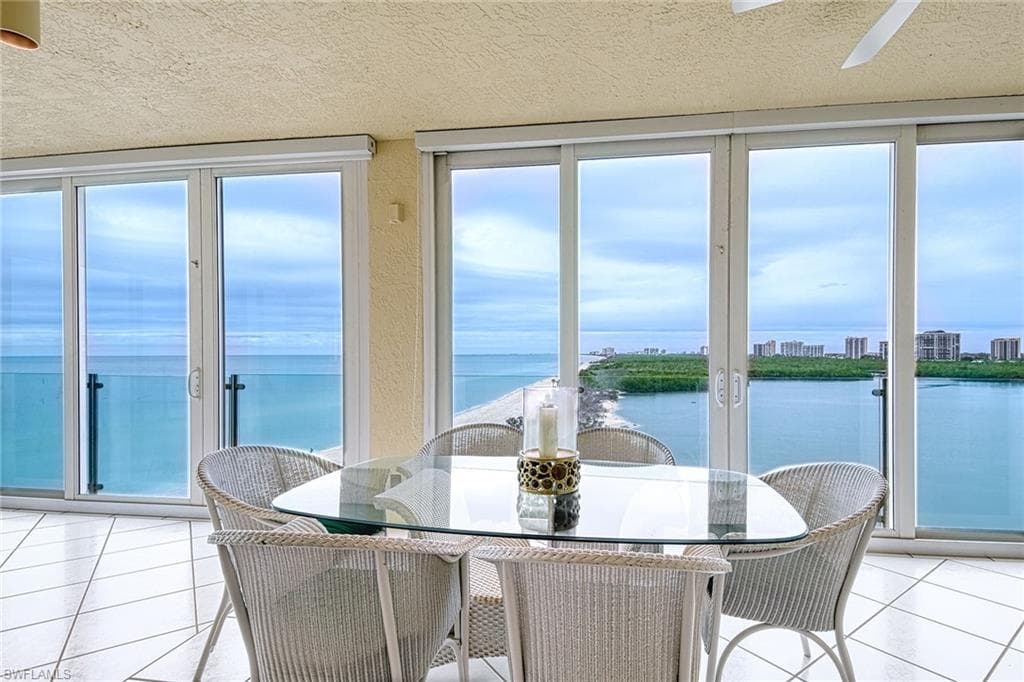10 Seagate DR # 6N, NAPLES FL 34103-16