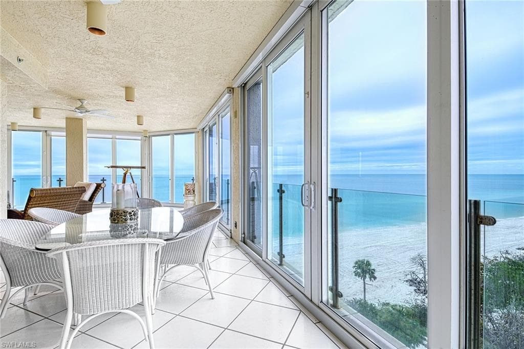 10 Seagate DR # 6N, NAPLES FL 34103-17