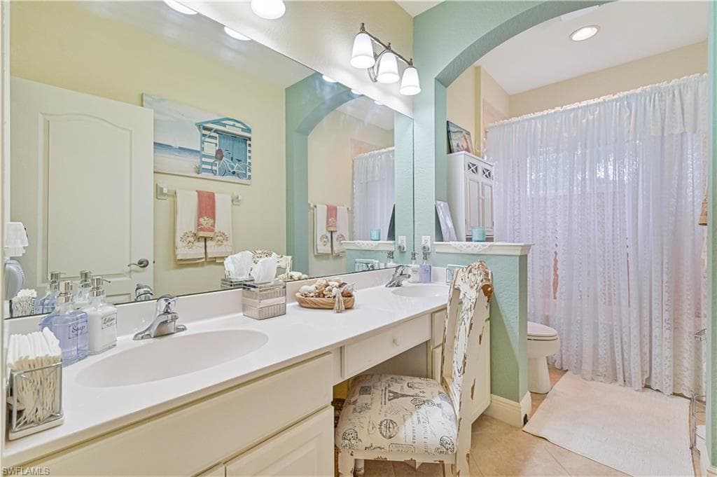 13900 Binghampton DR, FORT MYERS FL 33905-48