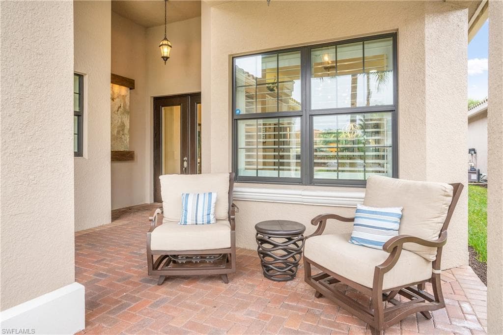 13628 Mandarin CIR, NAPLES FL 34109-1