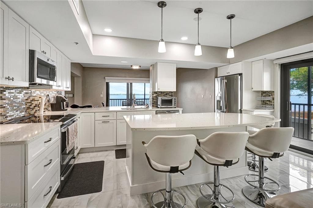 1900 Virginia AVE # 103, FORT MYERS FL 33901-10