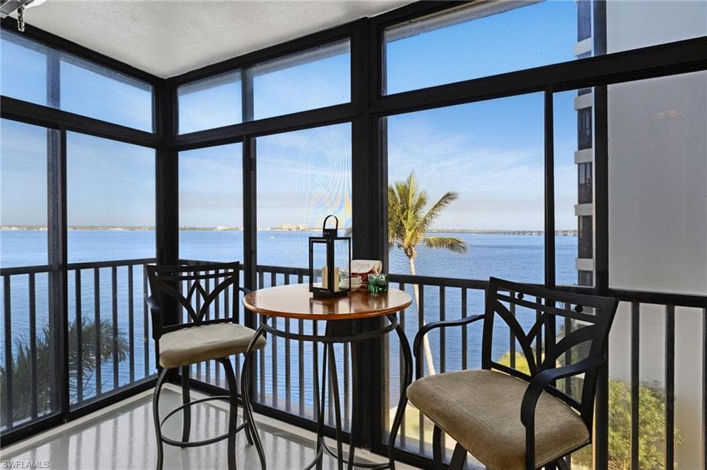 1910 Virginia AVE # 403, FORT MYERS FL 33901-1