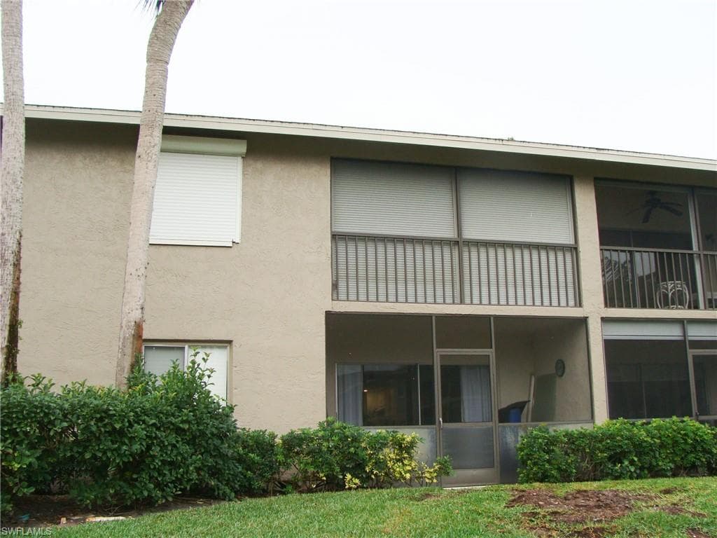 5693 Rattlesnake Hamm RD # 204, NAPLES FL 34113-24