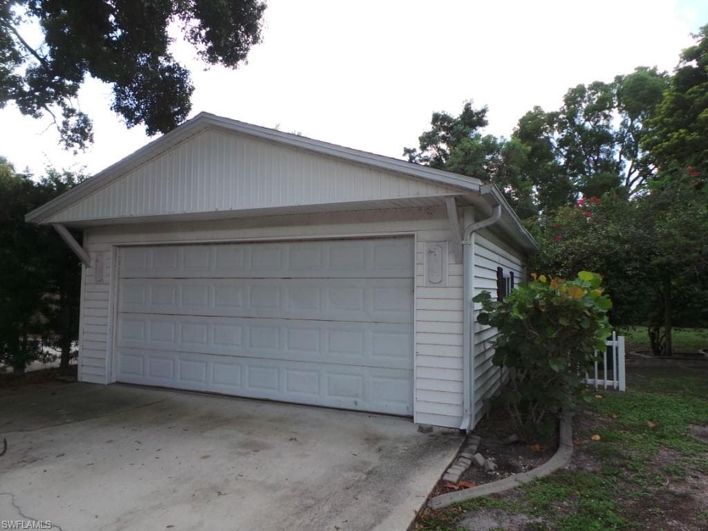 2703 McGregor BLVD, FORT MYERS FL 33901-37