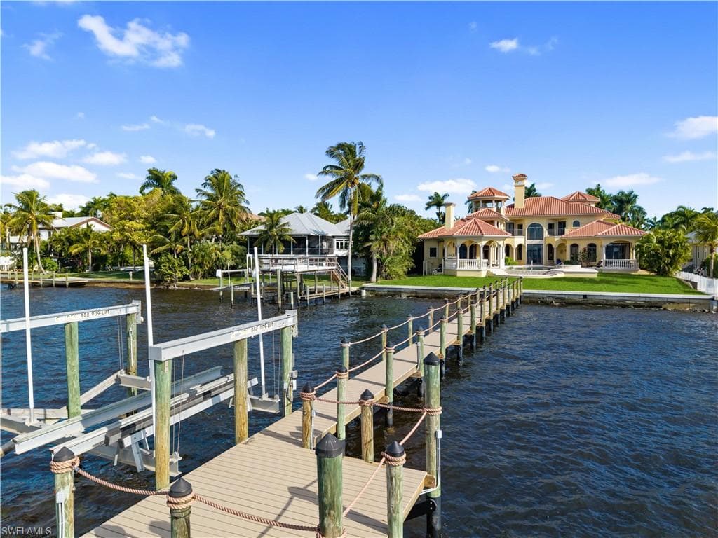 2704 Shriver DR-4
