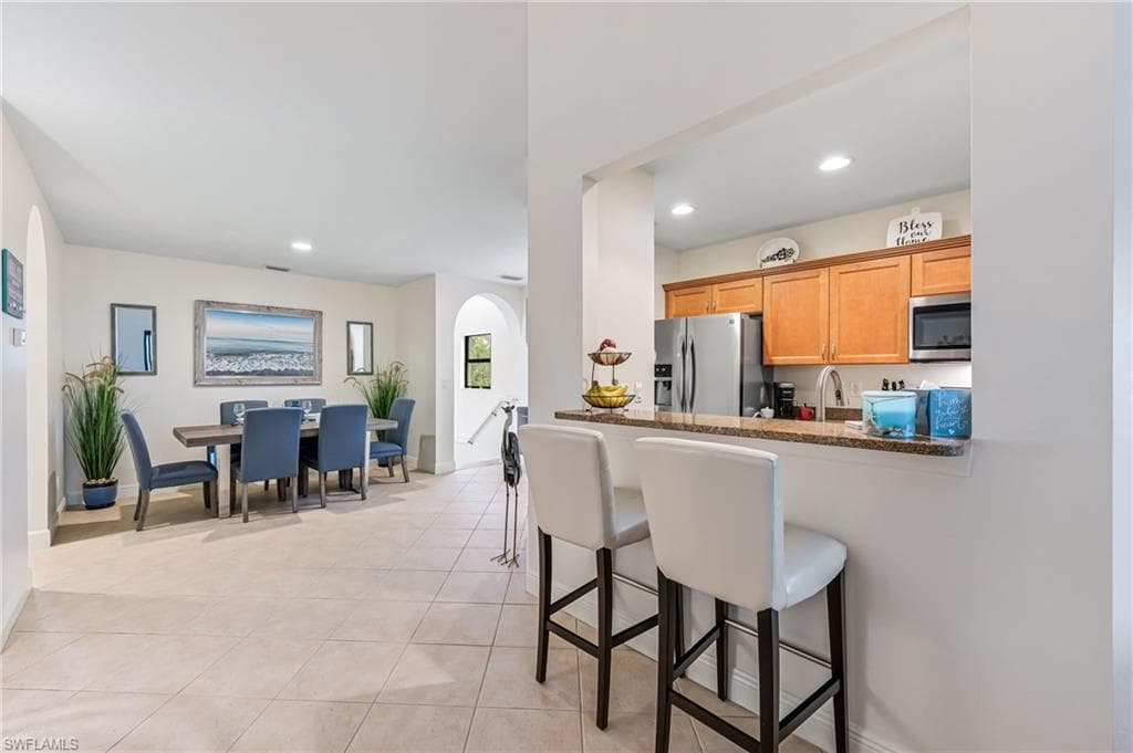 27001 Serrano WAY # 201, BONITA SPRINGS FL 34135-8
