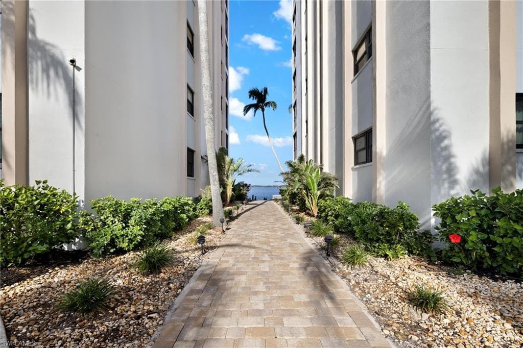 1925 Clifford ST # 403, FORT MYERS FL 33901-37