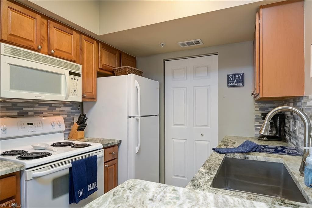 15655 Ocean Walk CIR # 205, FORT MYERS FL 33908-9