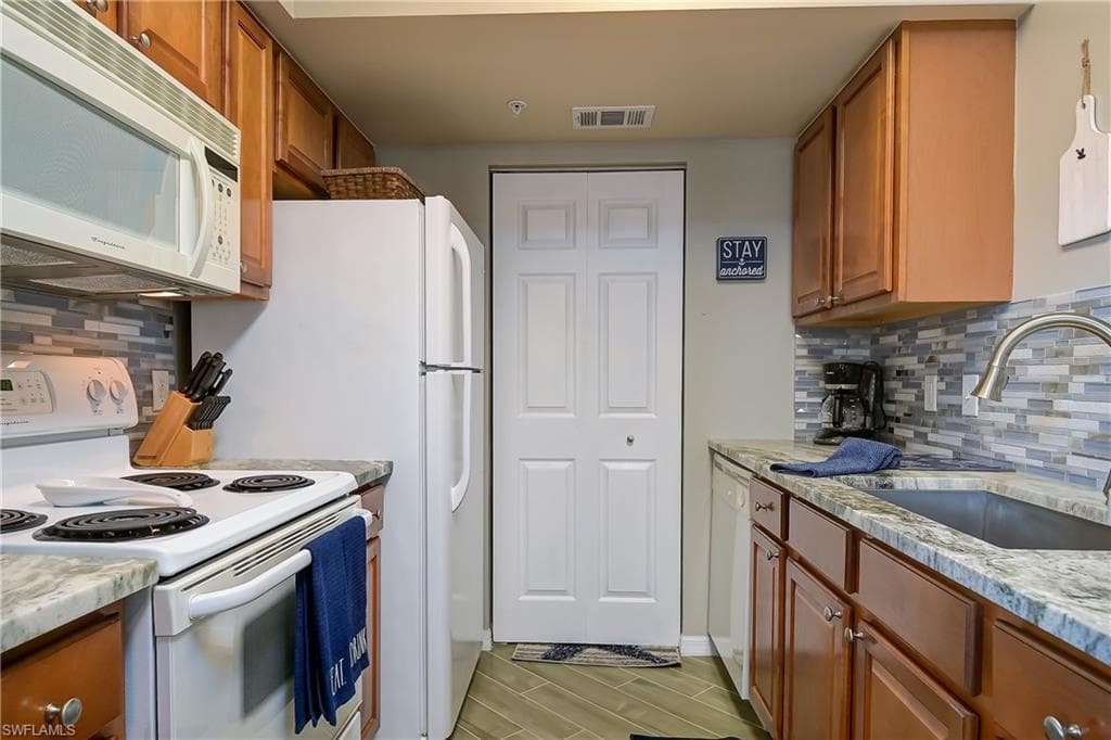 15655 Ocean Walk CIR # 205, FORT MYERS FL 33908-10