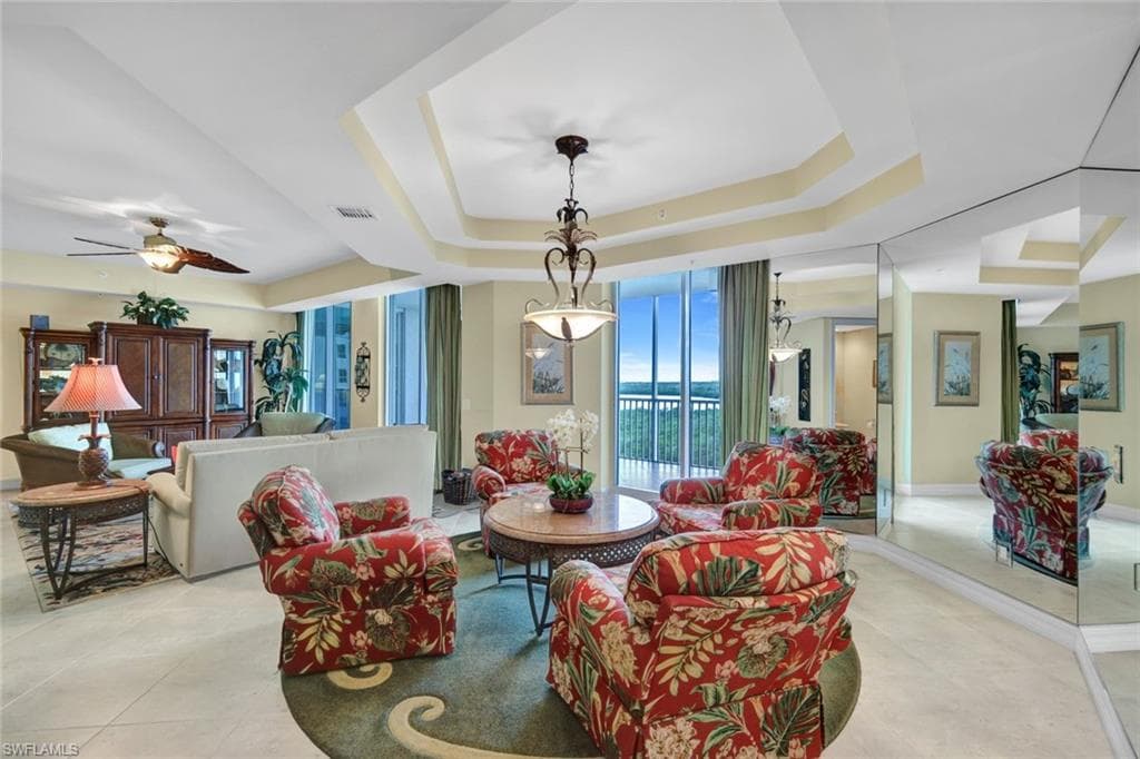 295 Grande WAY # 405, NAPLES FL 34110-8