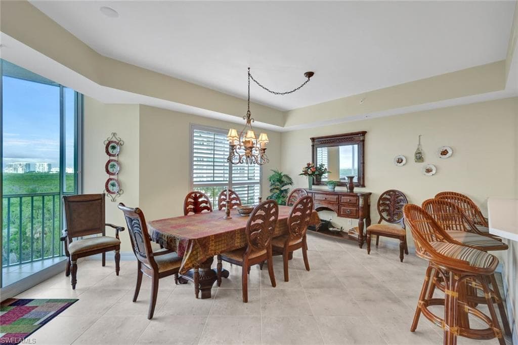 295 Grande WAY # 405, NAPLES FL 34110-9