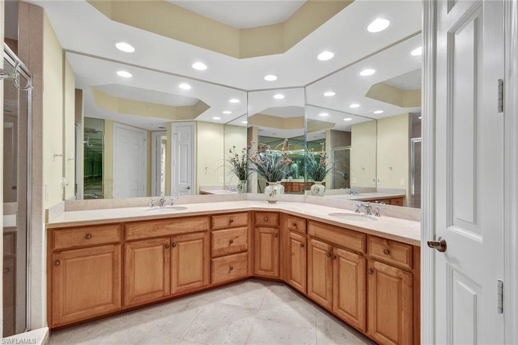 295 Grande WAY # 405, NAPLES FL 34110-17