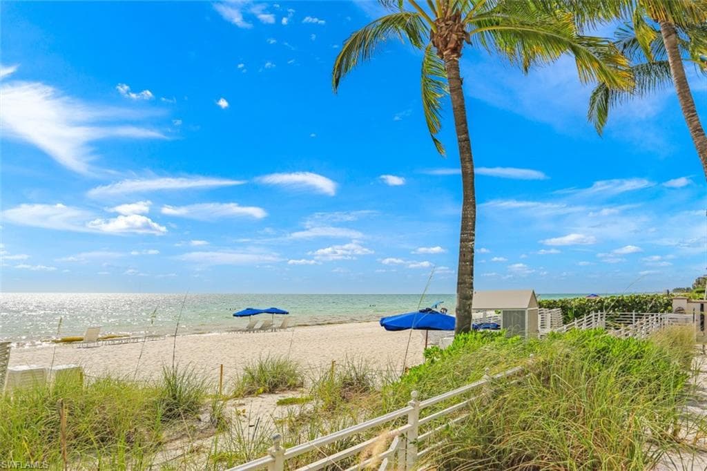 295 Grande WAY # 405, NAPLES FL 34110-39