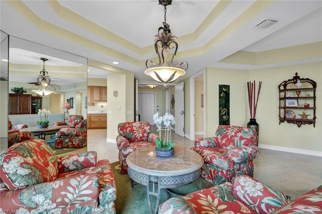 295 Grande WAY # 405, NAPLES FL 34110-7