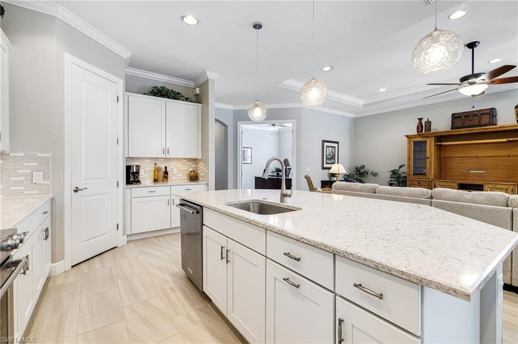 1409 Redona WAY, NAPLES FL 34113-10