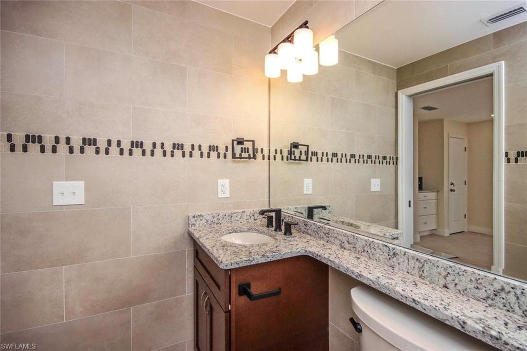 827 E Gulf DR # M4, SANIBEL FL 33957-6