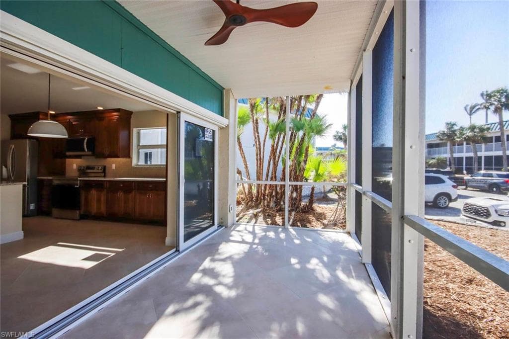 827 E Gulf DR # M4, SANIBEL FL 33957-3
