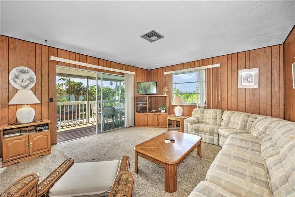 407 Lazy WAY, FORT MYERS BEACH FL 33931-4