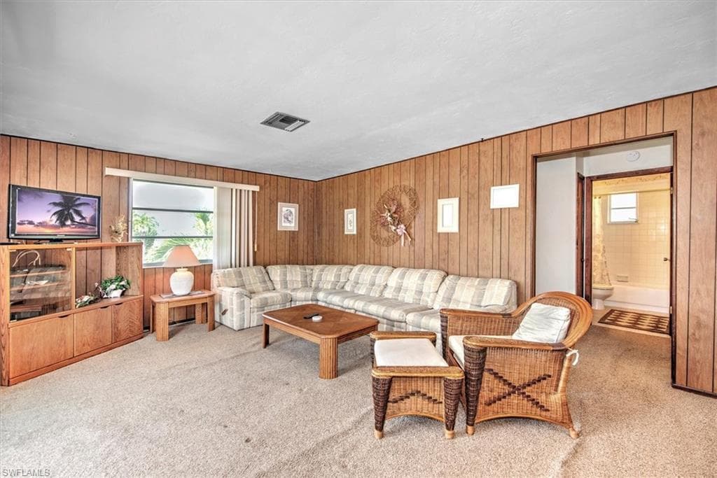 407 Lazy WAY, FORT MYERS BEACH FL 33931-8